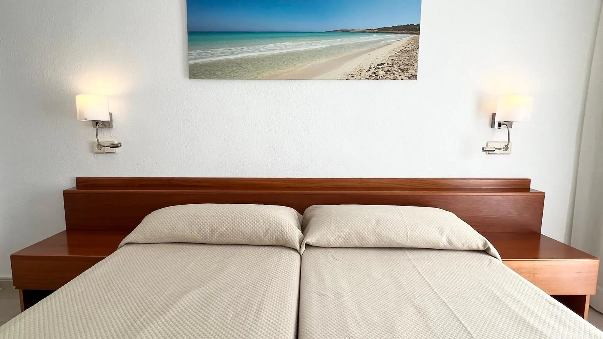 Aparthotel Ciudad Laurel Cala Millor  3*, Cala Millor (Mallorca) Spain