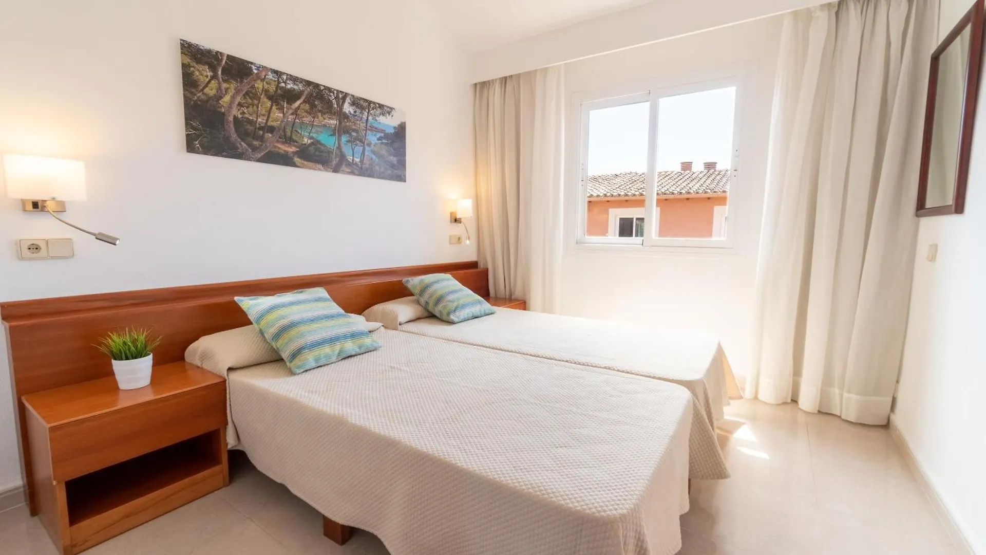 Aparthotel Ciudad Laurel Cala Millor  3*, Cala Millor (Mallorca) Spain