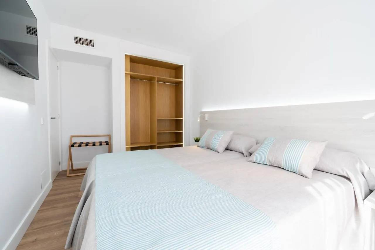 Aparthotel Ciudad Laurel Cala Millor  3*, Cala Millor (Mallorca)