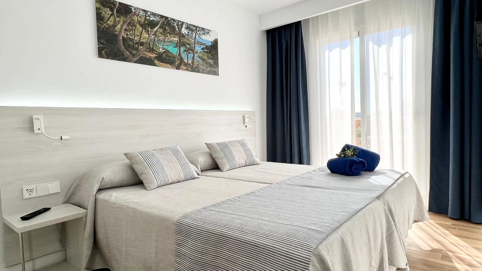 Aparthotel Ciudad Laurel Cala Millor